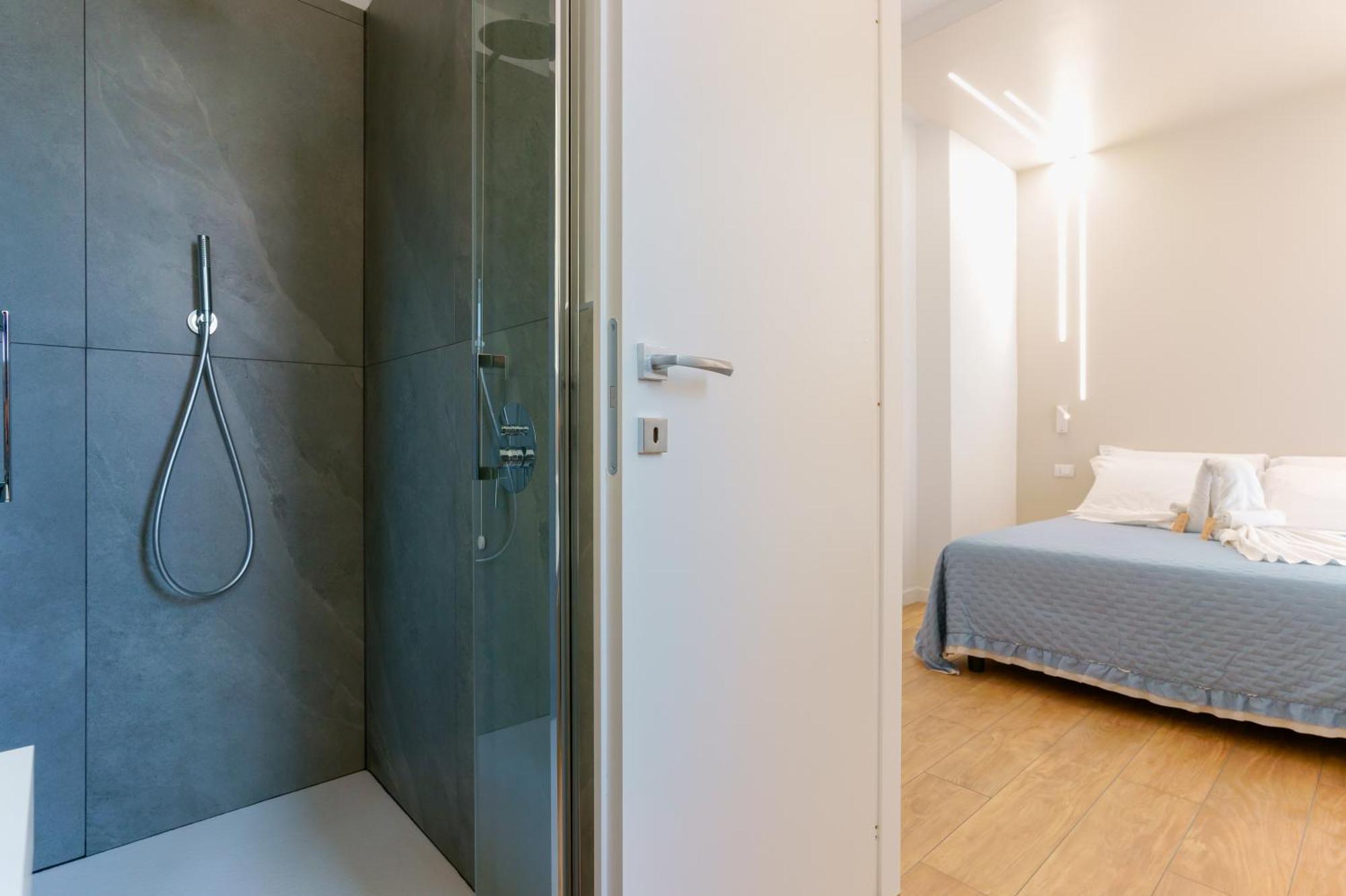 Aqua Comfort Rooms - Eja Sardinia 칼리아리 외부 사진
