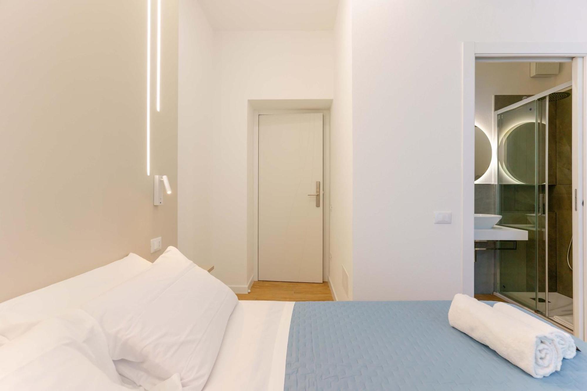 Aqua Comfort Rooms - Eja Sardinia 칼리아리 외부 사진
