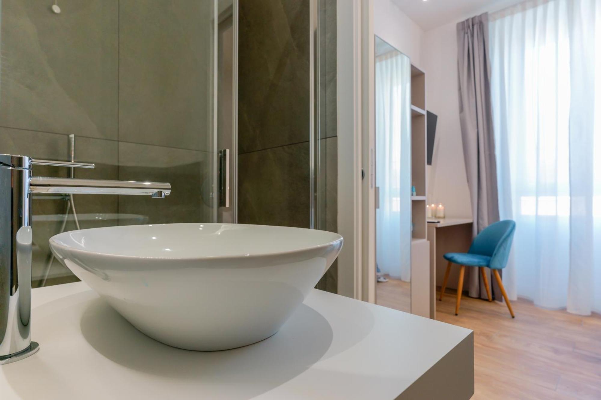 Aqua Comfort Rooms - Eja Sardinia 칼리아리 외부 사진