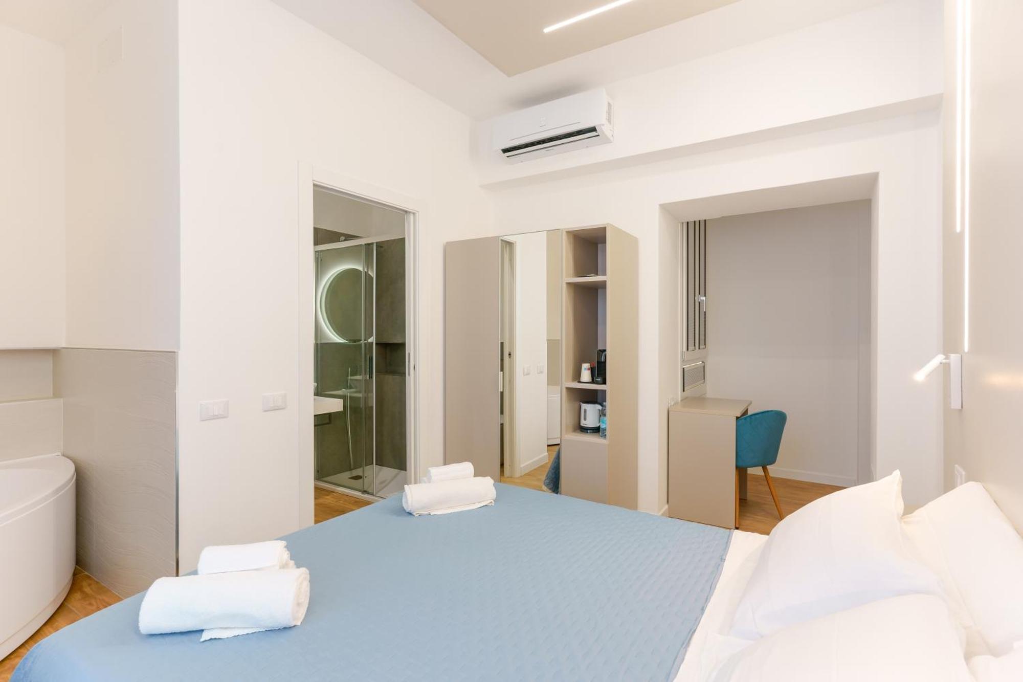 Aqua Comfort Rooms - Eja Sardinia 칼리아리 외부 사진